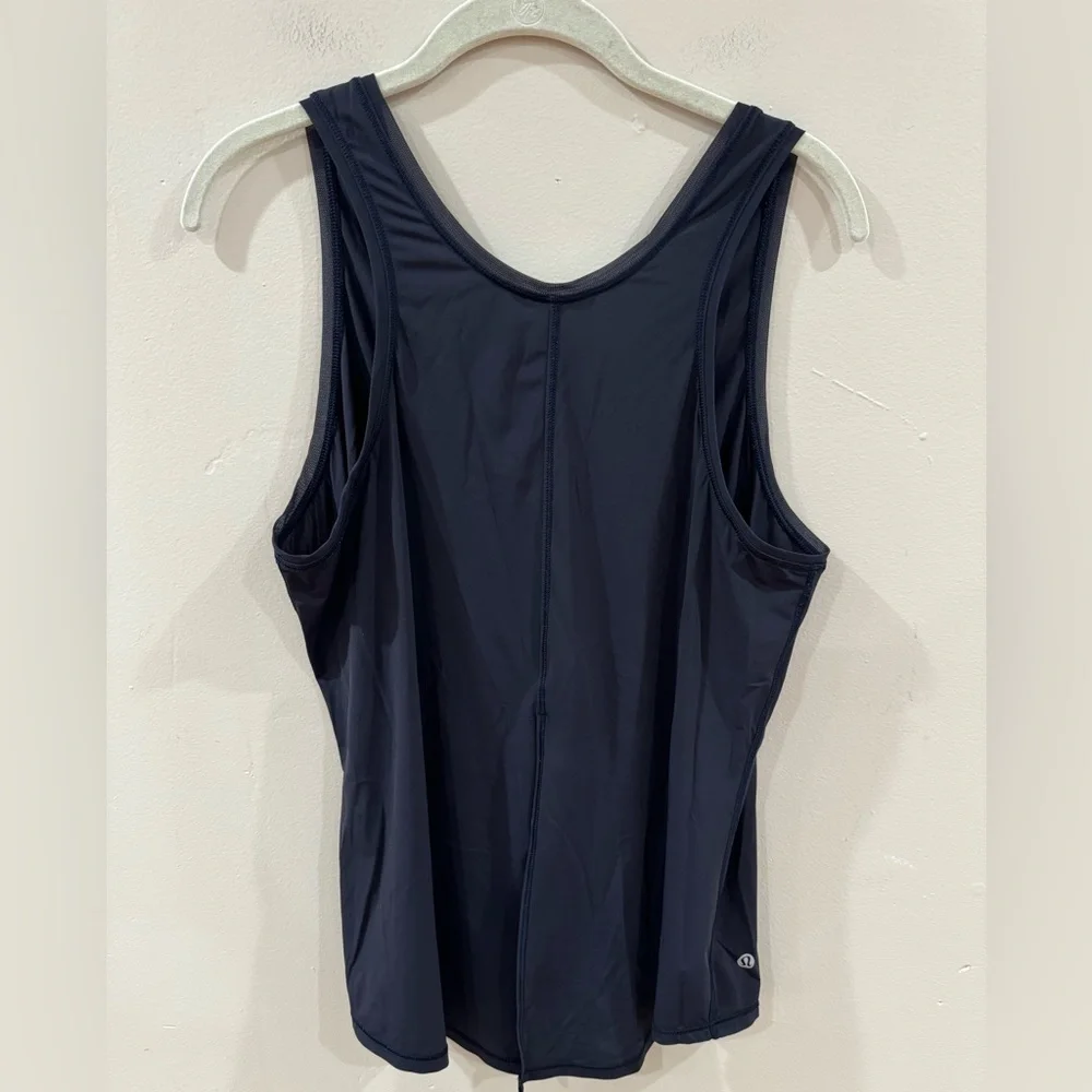 lululemon turn about tank - Picture 6 of 14